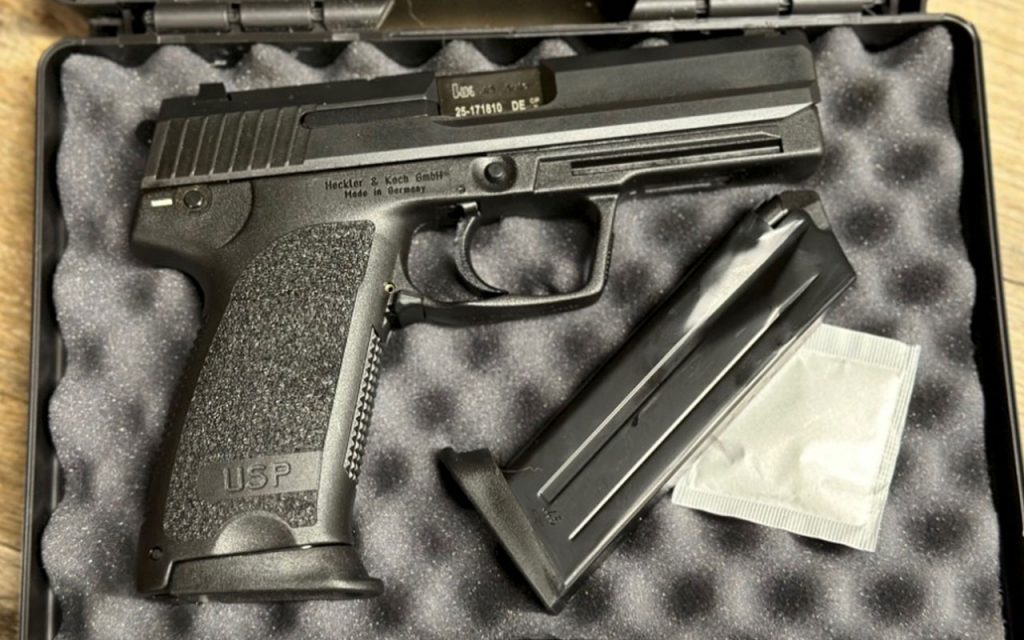 HECKLER-&-KOCH-USP-V1-.45ACP-H&K - GunBroker.com