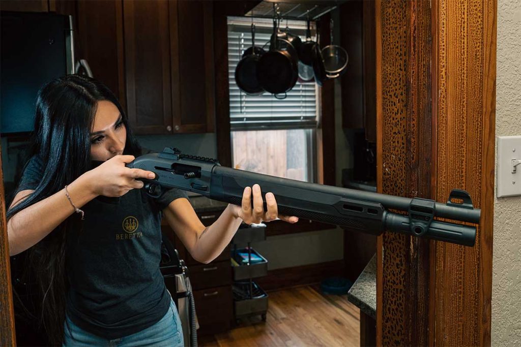 Beretta_A300_Ultima_Patrol_Female_Home_defense