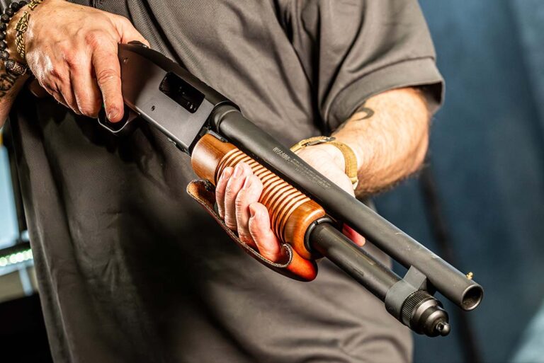 features-of-Mossberg-Shockwave-pump-action-shotgun-shot2024