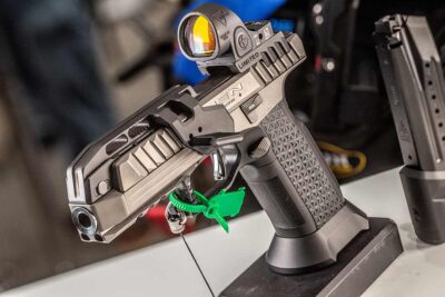 features of Laugo-Alien-Creator-Evolution-with Trijicon optics
