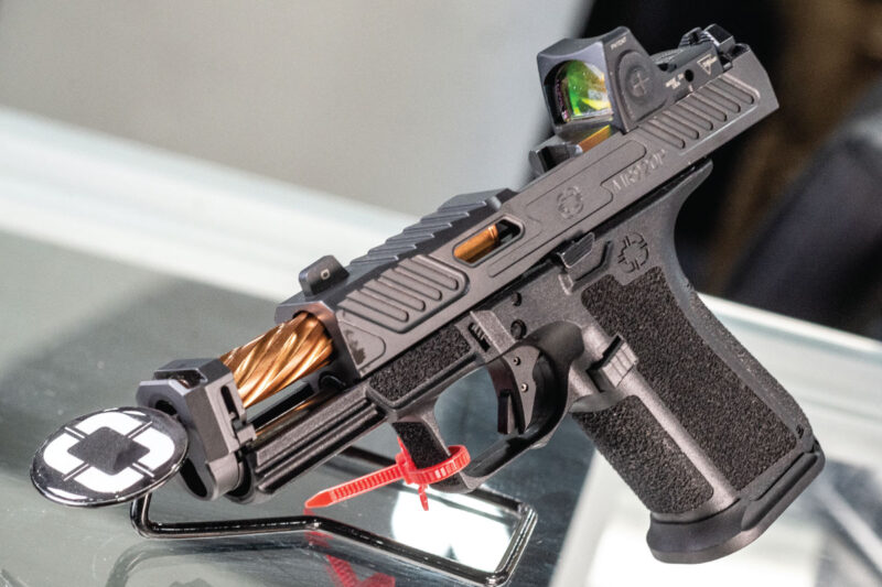 Shadow Systems MR920P, Optics-ready slide for easy mounting of red dot sights