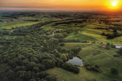 Hunting Trips of a Lifetime with Clarinda, Iowa Outfitter