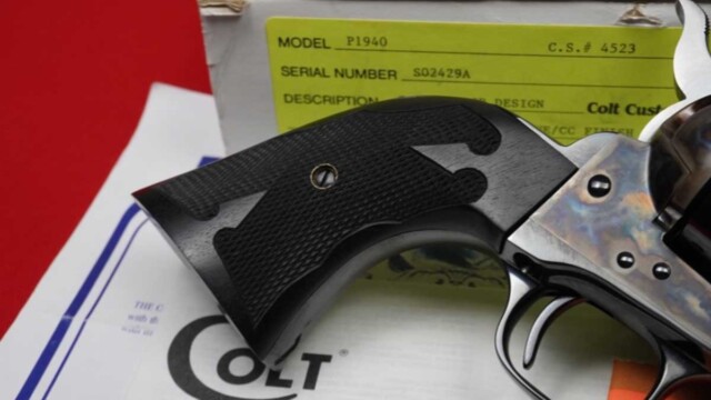 1994-Colt-Custom-Shop-SAA-44-40-Factory-Ebony-Fleur-De-Lis_detail_Grips