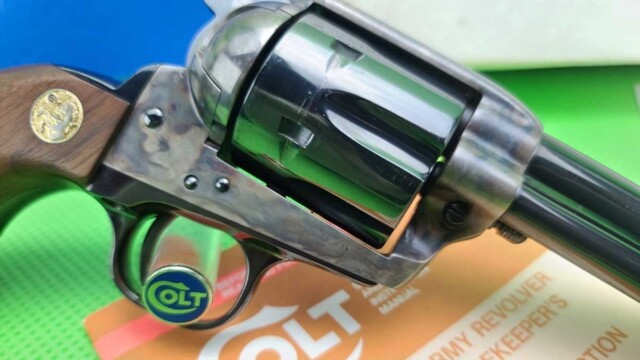 Colt-SAA-SINGLE-ACTION-ARMY-45-LC-CUSTOM-SHOP_cylinder_detail