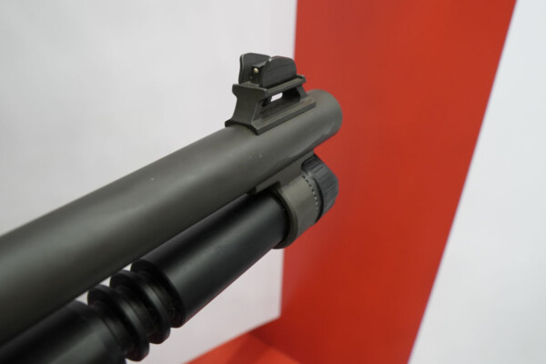 Benelli-M4-front-Sight-close-up-right-facing