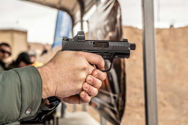 features of Kimber-R7-Mako-Tactical
