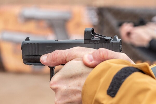 features of Glock-43X 9mm subcompact